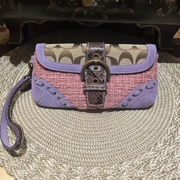 Coach Pink and Purple Women's Clutch - Picture 8 of 11